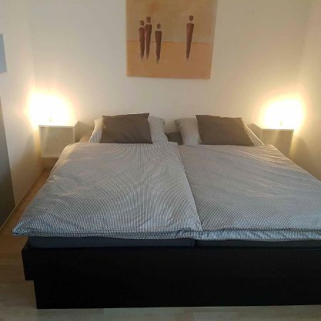 Haeuslinger Ferienwohnung แอร์ลังเงิน ภายนอก รูปภาพ