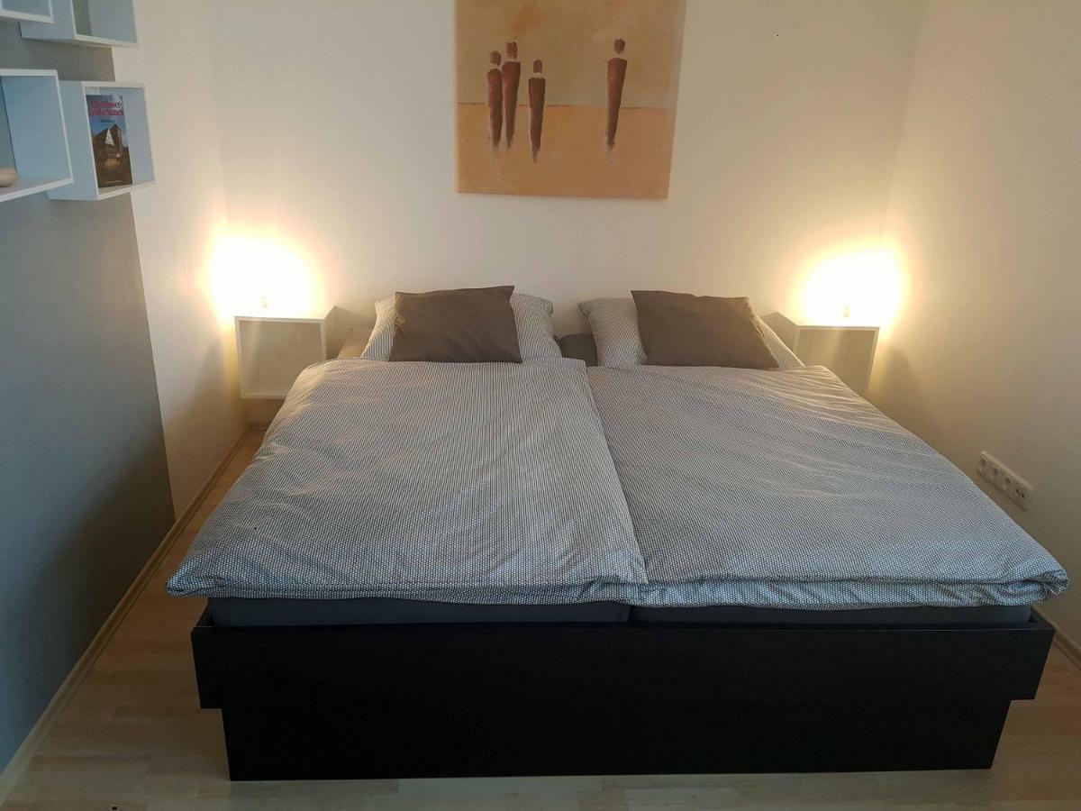 Haeuslinger Ferienwohnung แอร์ลังเงิน ภายนอก รูปภาพ